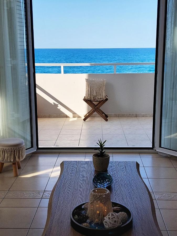 Amazing Beachfront Apartment In Hersonissos Ngoại thất bức ảnh