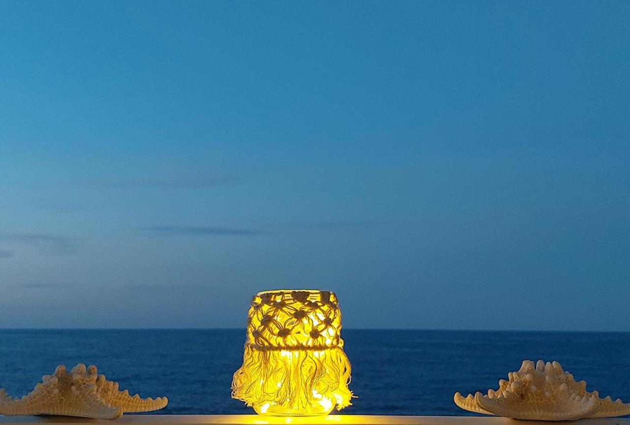 Amazing Beachfront Apartment In Hersonissos Ngoại thất bức ảnh