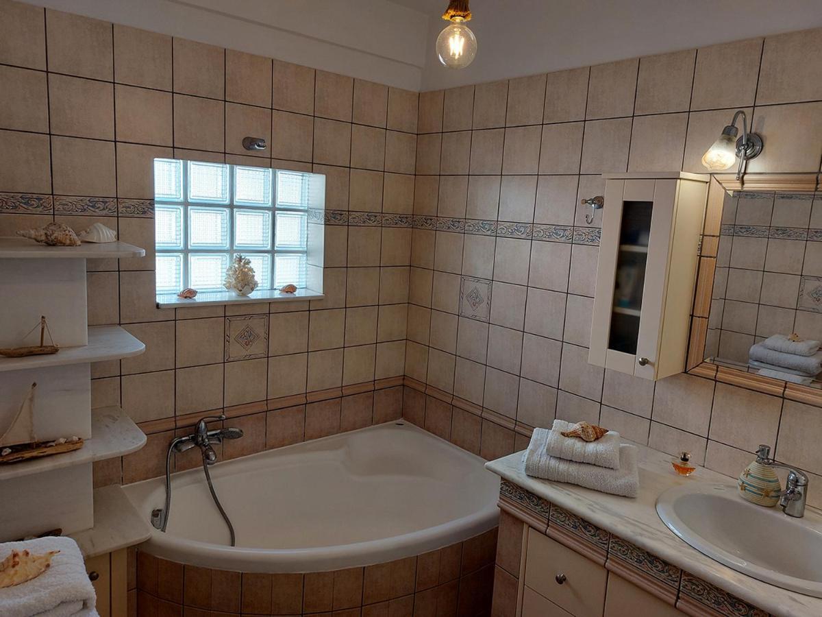 Amazing Beachfront Apartment In Hersonissos Ngoại thất bức ảnh